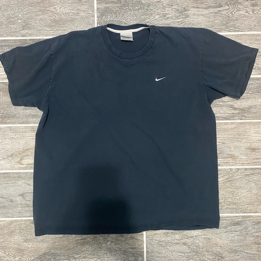 VINTAGE Black Nike Solo Swoosh T-shirt